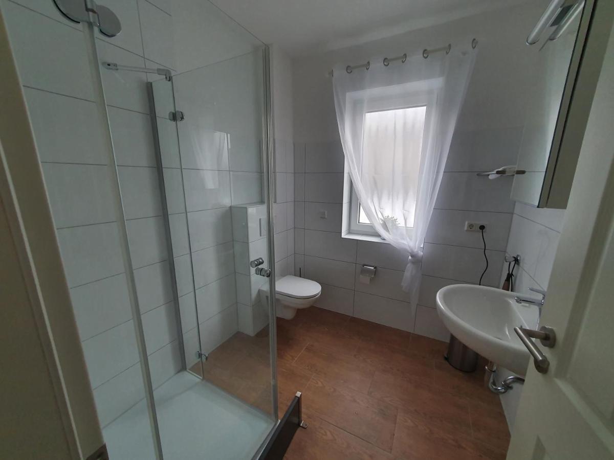 Haus Taybeerweg Apartment Aurich Bagian luar foto