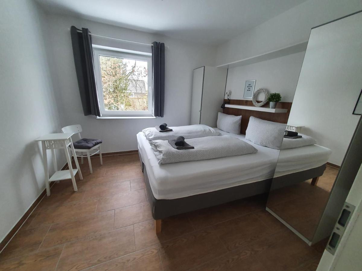 Haus Taybeerweg Apartment Aurich Bagian luar foto