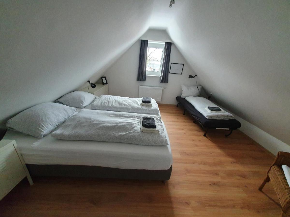 Haus Taybeerweg Apartment Aurich Bagian luar foto